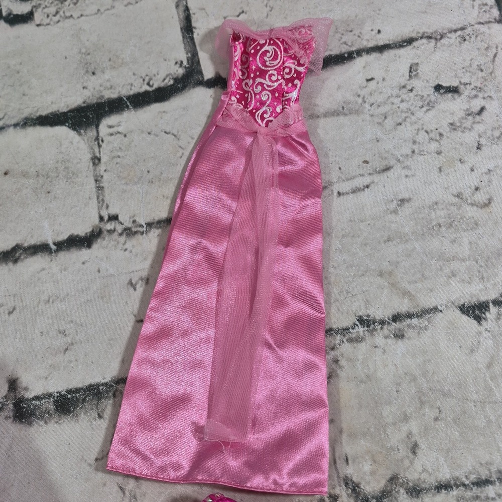 Barbie Doll Clothes Fancy Princess Gowns Shimmer Skirt Necklace Tiara Crown Lot - Picture 2 of 8